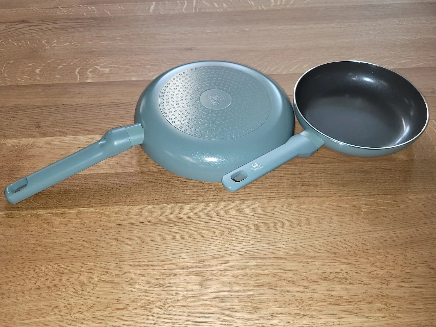 Комплект тигани GreenPan Smokey blue D 20 cm D 26 cm керамично покритие с диамантени кристали