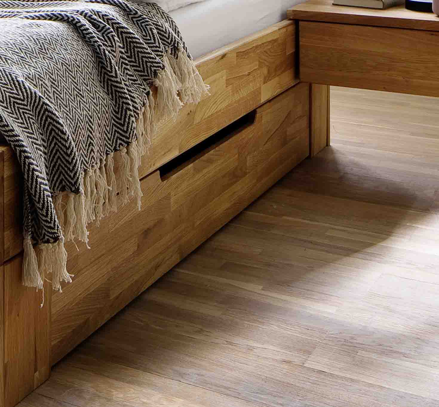 Спалня  с чекмеджета Zenna от масив дъб 180 x 200 cm