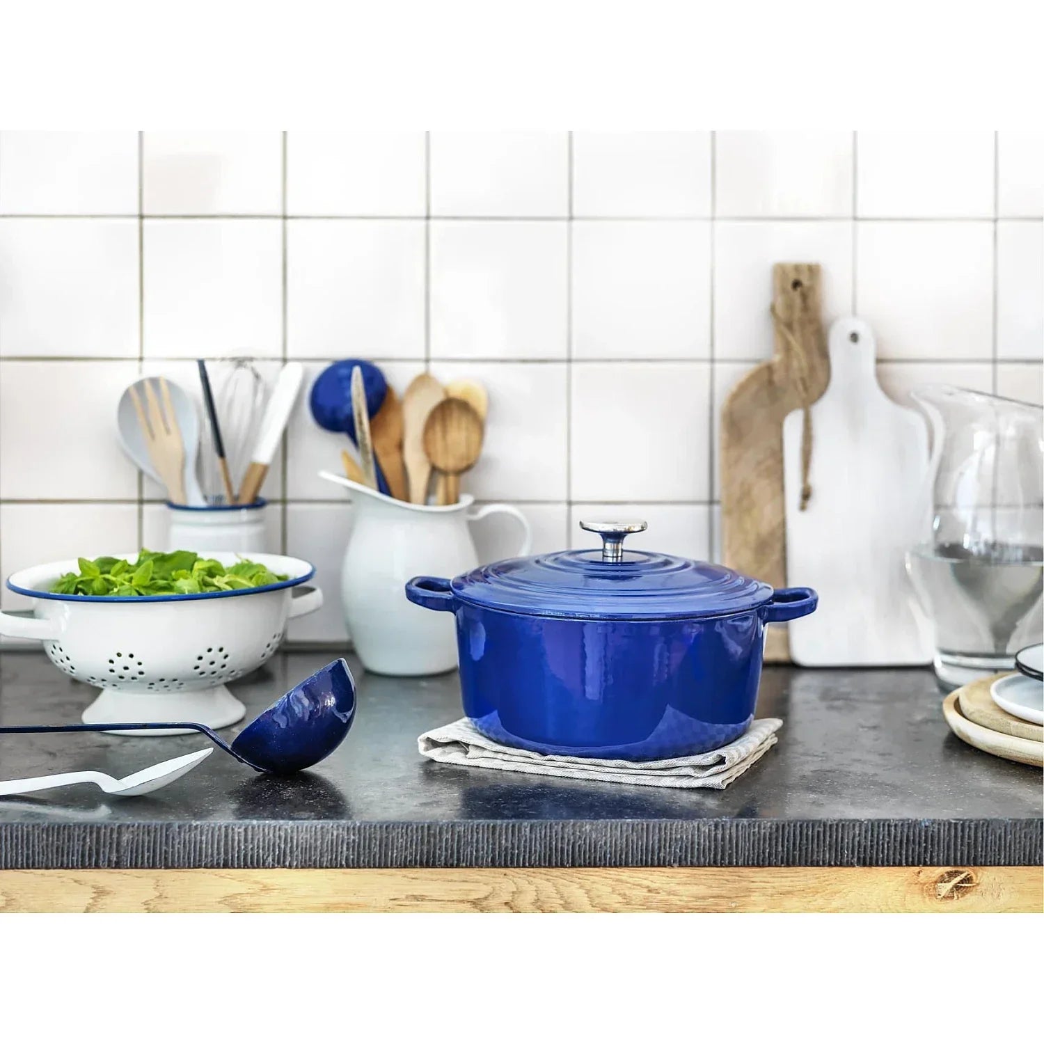 Чугунена емайлирана тенджера Bourgogne 28 см 6,7 литра Royal Blue