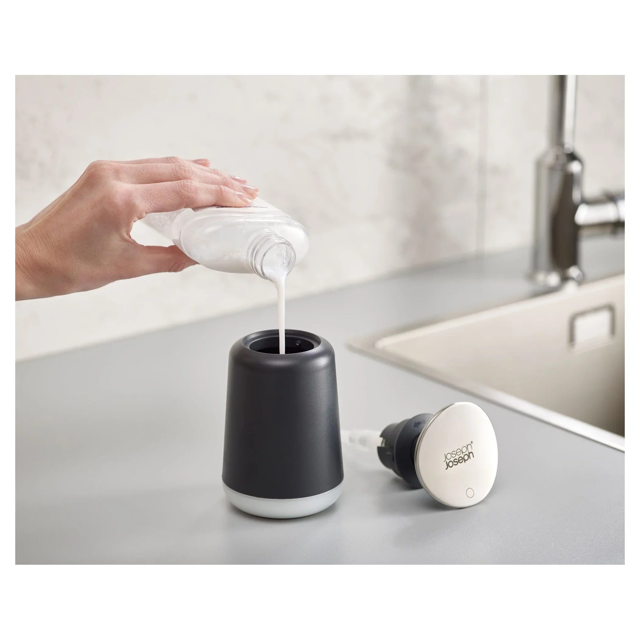 Дозатор за течен сапун Presto Joseph&Joseph 250 ml