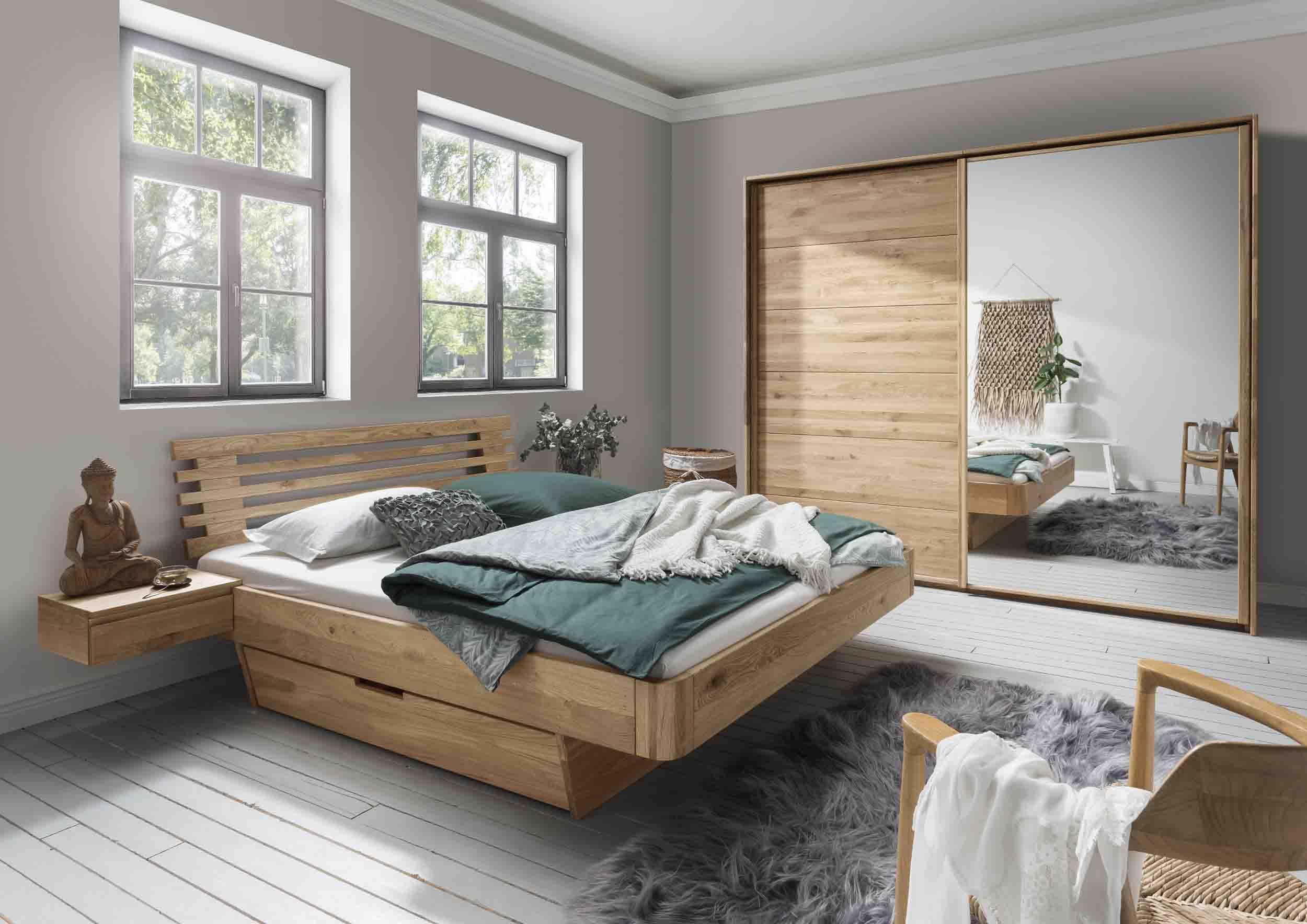 Гардероб Woodside  плъзгащи врати с паспарту  от масив бук  дъб