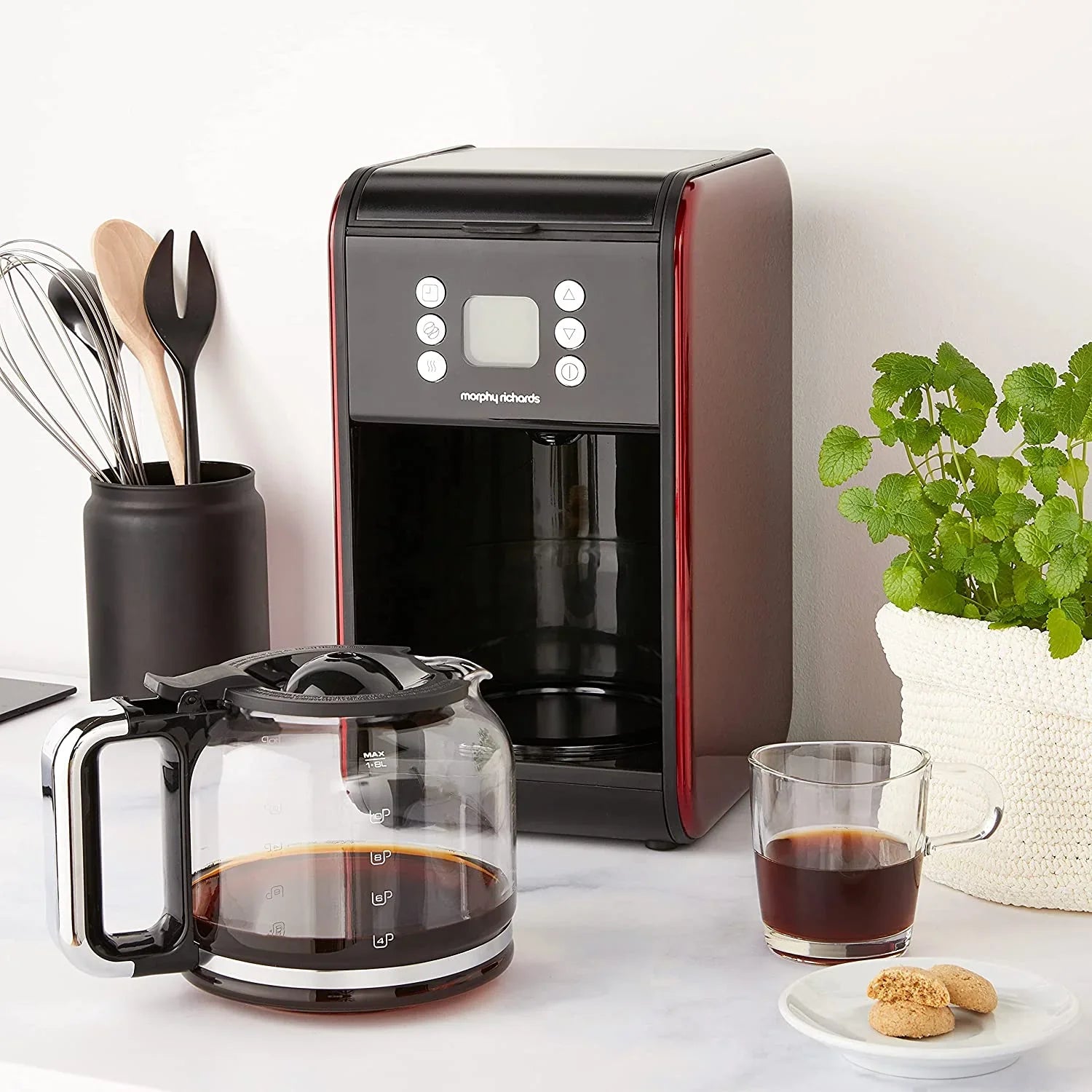 Кафе машина с постоянен филтър Morphy Richards