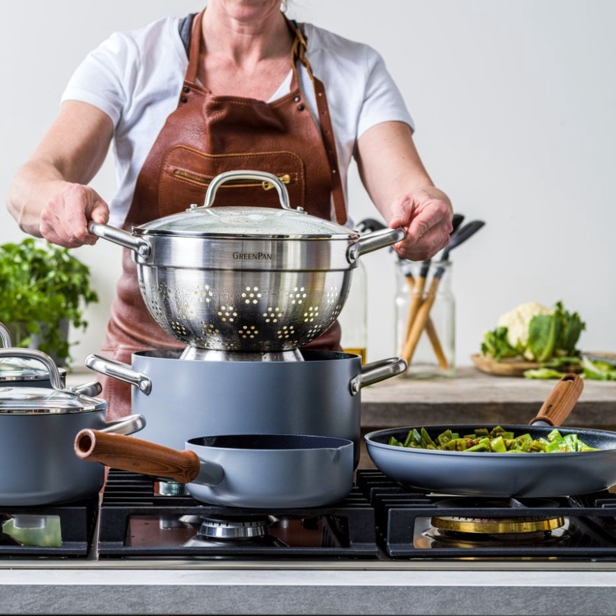 Комплект съдове за готвене GreenPan Mayflower Pro 13 части, керамично покритие с диамантени кристали Thermolon