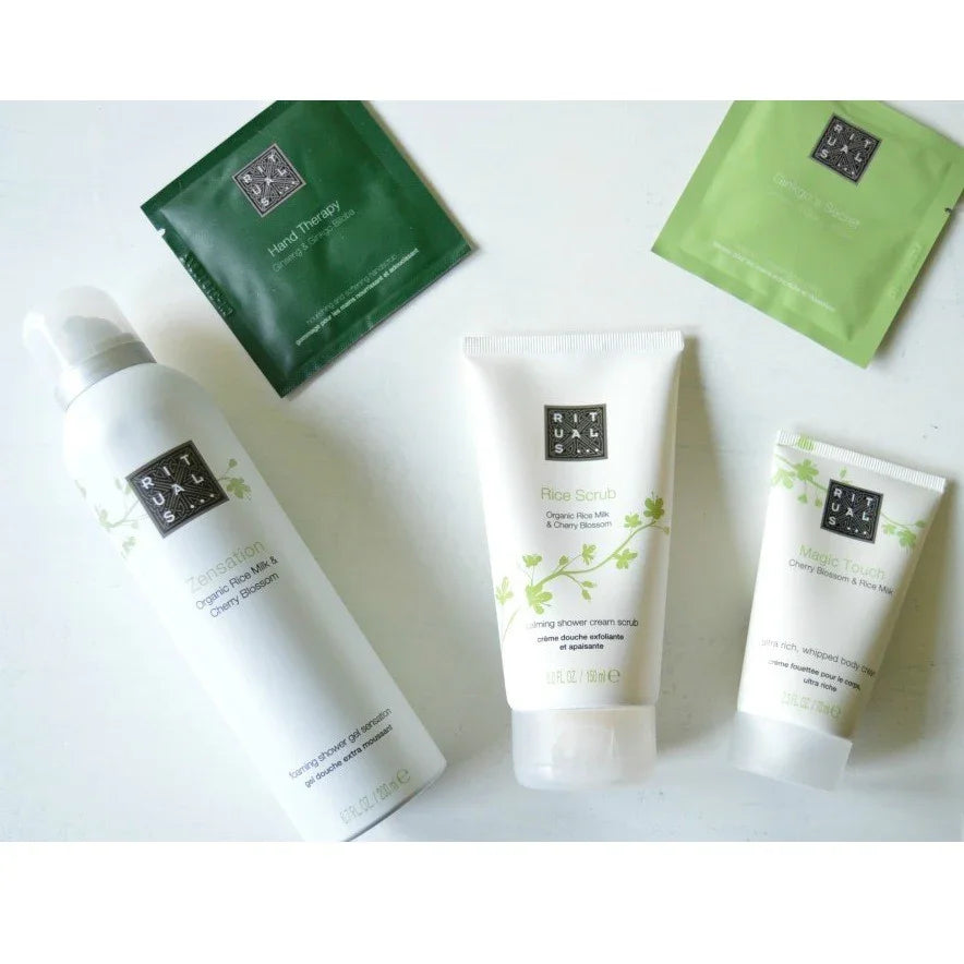 Подаръчен козметичен комплект Discover Sakura на Rituals