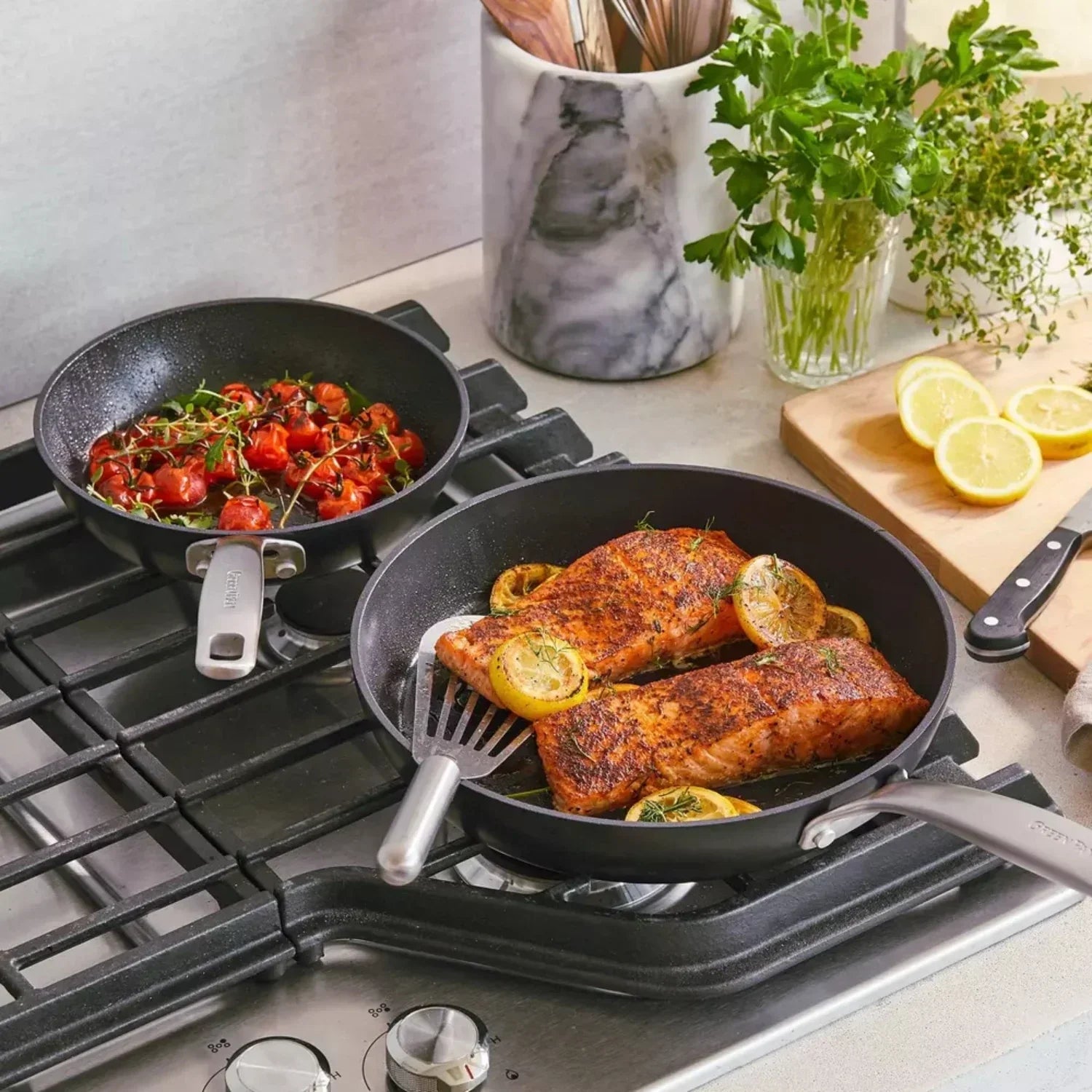Тиган без капак Green Pan Copenhagen D 24  D 28 cm керамично покритие с диамантени кристали Thermolon