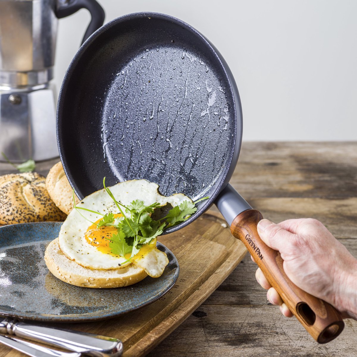 Тиган GreenPan Mayflower Pro D 26 cm, индукция, керамично покритие с диамантени кристали Thermolon