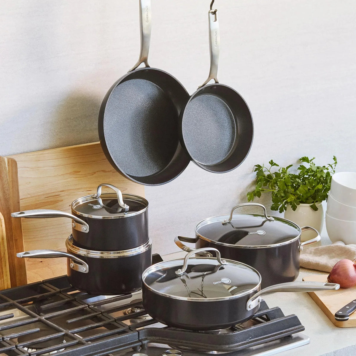 Тиган с капак Copenhagen Green Pan D 28 cm 4,3 L незалепващо покритие с диамантени кристали Thermolon