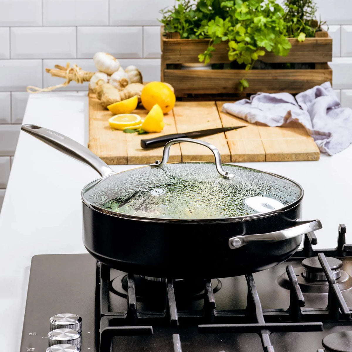 Тиган с капак Copenhagen Green Pan D 28 cm 4,3 L незалепващо покритие с диамантени кристали Thermolon