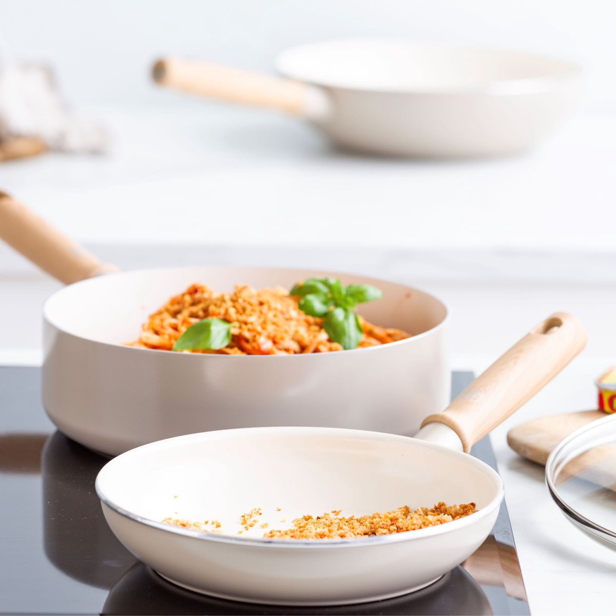 Тиган Wok GreenChef Nordics D 28 cm, керамично покритие с диамантени кристали, 3,7 L